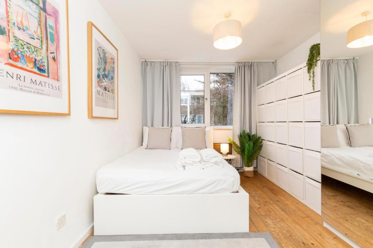 Contemporary 2bd Garden Maisonette Near Angel Londra